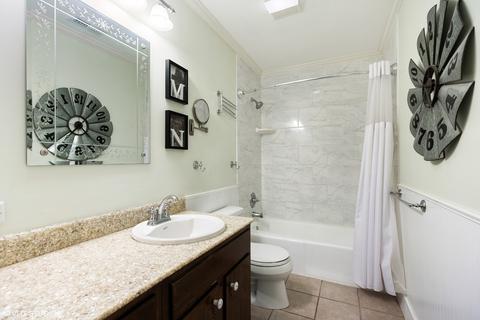 207 E Hillside Ave, Barrington, IL 60010 photo 17