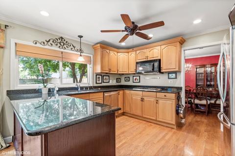 207 E Hillside Ave, Barrington, IL 60010 photo 6