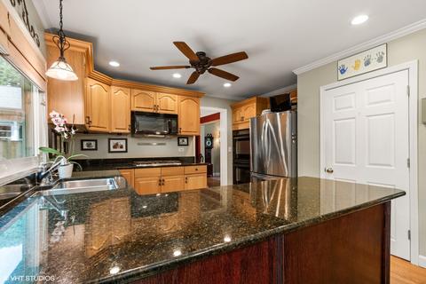 207 E Hillside Ave, Barrington, IL 60010 photo 5