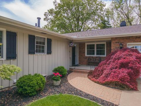 211 Riss Dr, Normal, IL 61761 photo 2