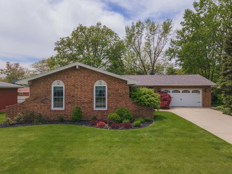 211 Riss Dr, Normal, IL 61761 photo 1