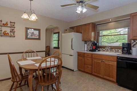 211 Riss Dr, Normal, IL 61761 photo 10