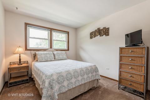 5559 Maple Ln, Midlothian, IL 60445 photo 14