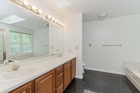 38 Chiswick Cir, Bloomington, IL 61704 photo 20