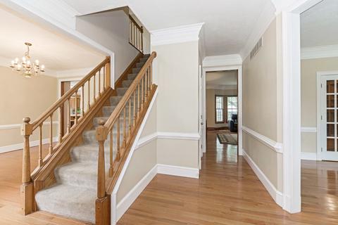38 Chiswick Cir, Bloomington, IL 61704 photo 3