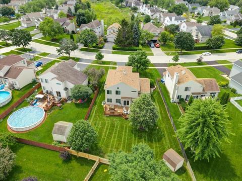 349 Lincoln Dr, Bartlett, IL 60103 photo 3