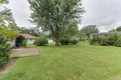 306 Garfield Dr, Bloomington, IL 61701 photo 32