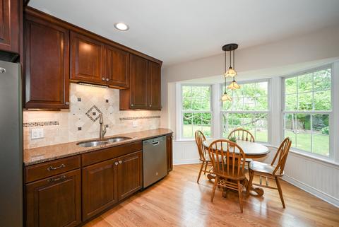 2 S655 Arrowhead Dr, Wheaton, IL 60189 photo 13
