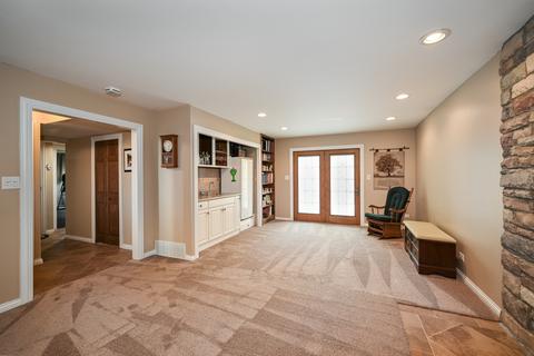 2 S655 Arrowhead Dr, Wheaton, IL 60189 photo 23