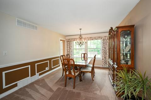 2 S655 Arrowhead Dr, Wheaton, IL 60189 photo 11