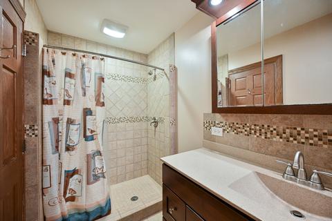 2 S655 Arrowhead Dr, Wheaton, IL 60189 photo 21