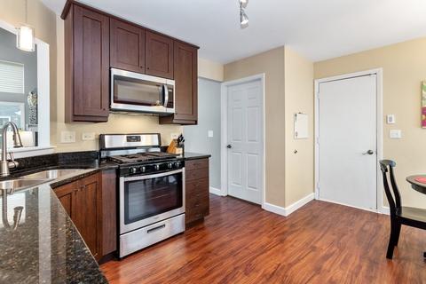 454 Harvard Ln, Bartlett, IL 60103 photo 9