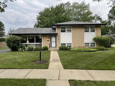 326 Crescent Dr, Glenview, IL 60025 photo 1