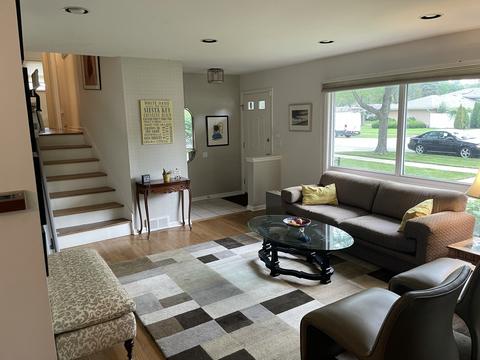326 Crescent Dr, Glenview, IL 60025 photo 3