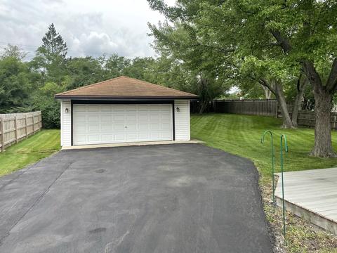 326 Crescent Dr, Glenview, IL 60025 photo 18