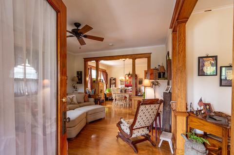 314 Elm St, Elgin, IL 60123 photo 4