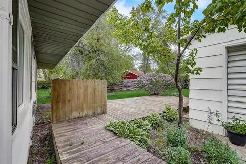 393 Meadowbrook Ln, Wheeling, IL 60090 photo 23