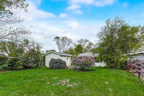 393 Meadowbrook Ln, Wheeling, IL 60090 photo 28