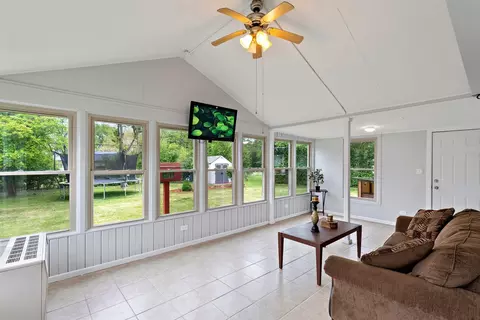 245 Washington Blvd, Hoffman Estates, IL 60169 photo 16