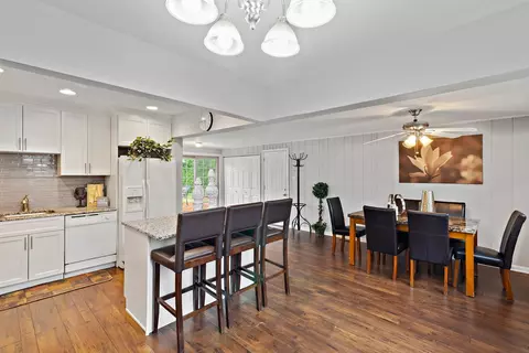 245 Washington Blvd, Hoffman Estates, IL 60169 photo 7
