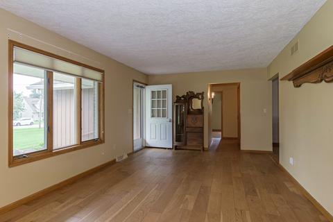 312 N Main St, Arrowsmith, IL 61722 photo 7