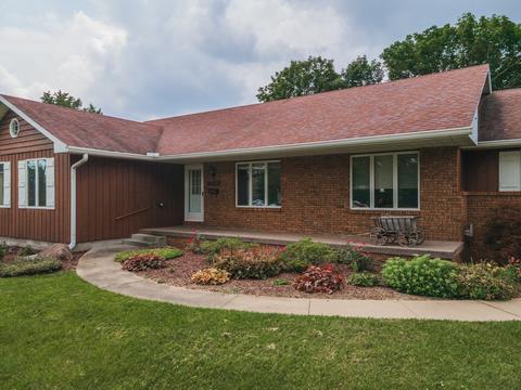 312 N Main St, Arrowsmith, IL 61722 photo 5