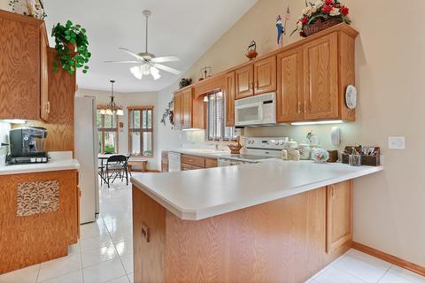 16010 Waterfront Cir, Plainfield, IL 60544 photo 2