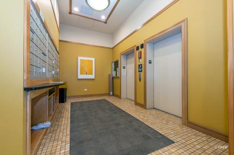 7243 Madison St #313, Forest Park, IL 60130 photo 4