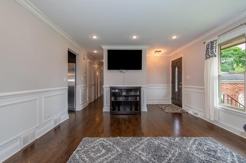 130 E Morrison Ave, Mount Prospect, IL 60056 photo 6
