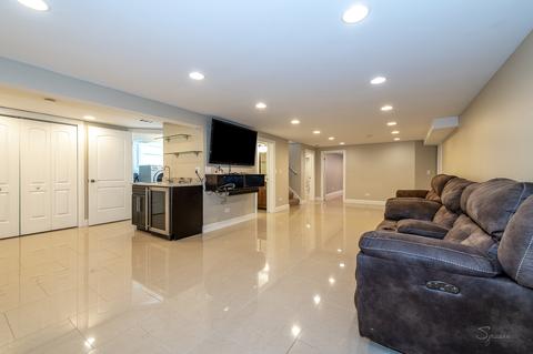 130 E Morrison Ave, Mount Prospect, IL 60056 photo 28