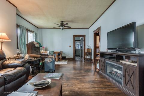 754 E Main St, Morris, IL 60450 photo 7
