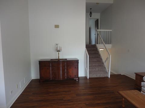 711 Circle Dr, Roselle, IL 60172 photo 9