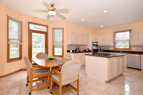 5545 Mallard Ln, Hoffman Estates, IL 60192 photo 17