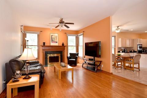 5545 Mallard Ln, Hoffman Estates, IL 60192 photo 11