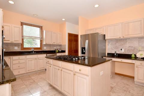 5545 Mallard Ln, Hoffman Estates, IL 60192 photo 12