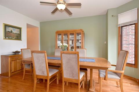 5545 Mallard Ln, Hoffman Estates, IL 60192 photo 4