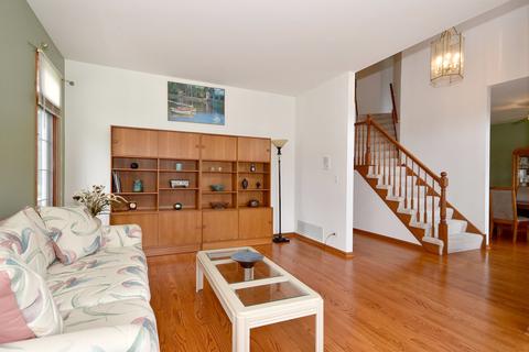 5545 Mallard Ln, Hoffman Estates, IL 60192 photo 8