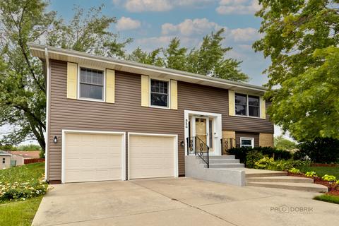 820 Hillcrest Blvd, Hoffman Estates, IL 60169 photo 1