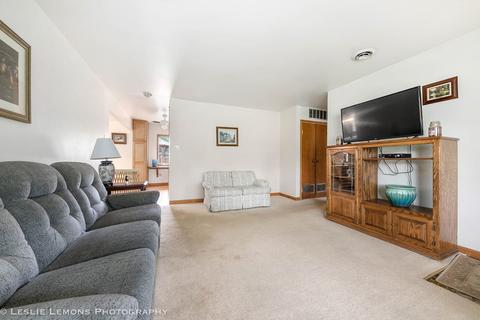 285 Washington Blvd, Hoffman Estates, IL 60169 photo 6