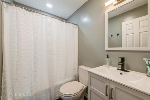 4252 Joliet Ave #D, Lyons, IL 60534 photo 8