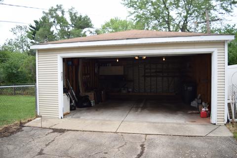 580 Milan Ln, Hoffman Estates, IL 60169 photo 19
