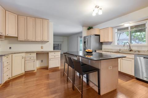 747 Kristy Ln, Wheeling, IL 60090 photo 11