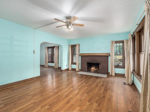 211 Williams St, Aurora, IL 60506 photo 6