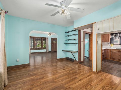 211 Williams St, Aurora, IL 60506 photo 9