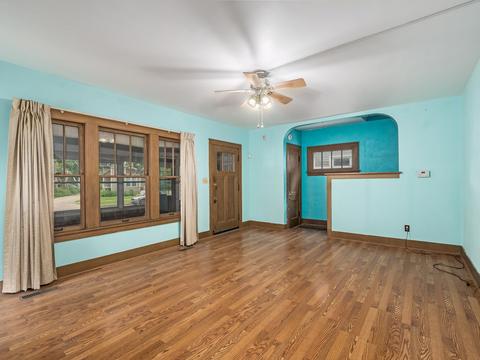 211 Williams St, Aurora, IL 60506 photo 5