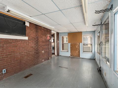 211 Williams St, Aurora, IL 60506 photo 27