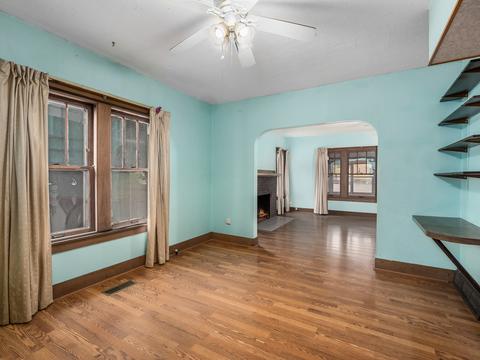 211 Williams St, Aurora, IL 60506 photo 8