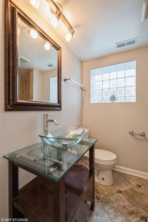 1620 E 84th St, Chicago, IL 60617 photo 12