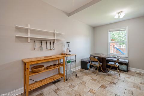 1620 E 84th St, Chicago, IL 60617 photo 5