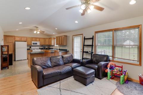 304 E Franklin St, Downs, IL 61736 photo 13